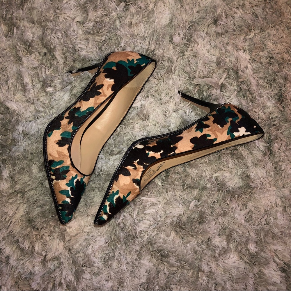 Coach Beadchain pumps